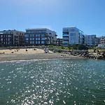 City Beach Apartment